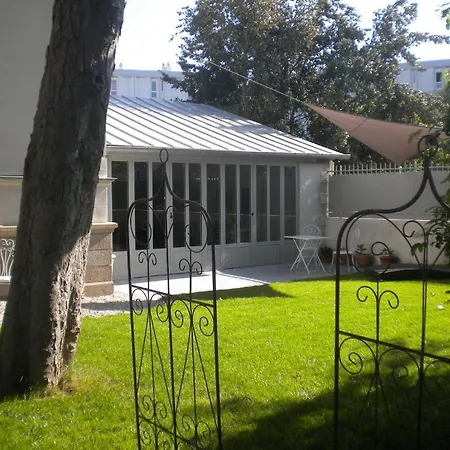 Castel Magnolia B&B